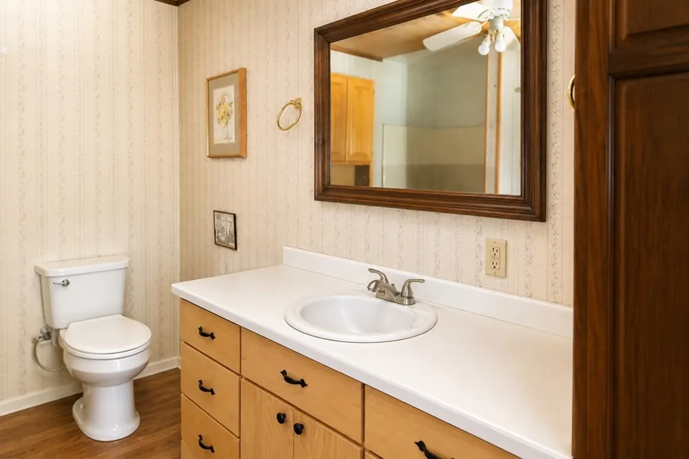 124 W Cedar Lane Murchison, TX 75778