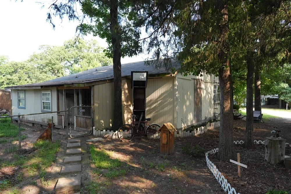 124 W Cedar Lane Murchison, TX 75778