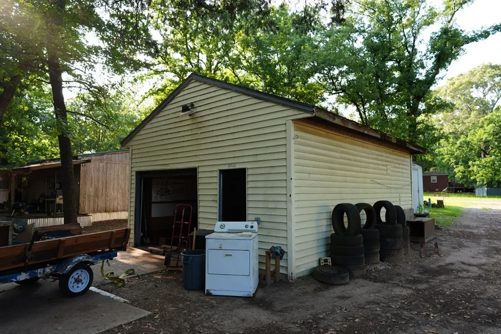 124 W Cedar Lane Murchison, TX 75778