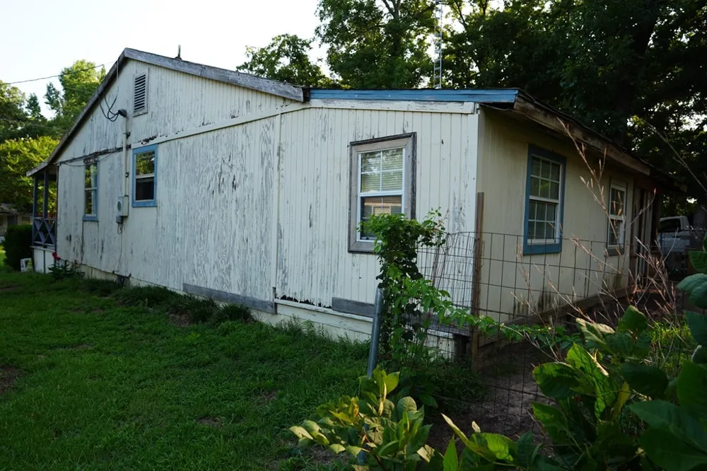 124 W Cedar Lane Murchison, TX 75778