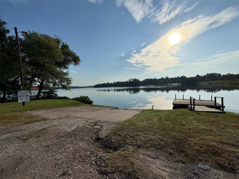 124 W Cedar Lane Murchison, TX 75778