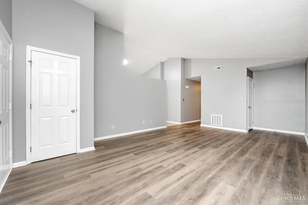 848 Trenton Road Trenton, OH 45067