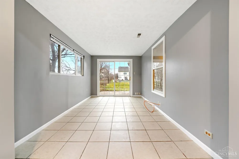 848 Trenton Road Trenton, OH 45067