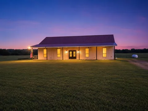 5393 County Road 4102