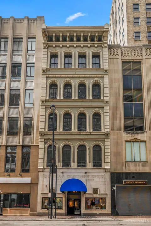 417 Vine Street #302