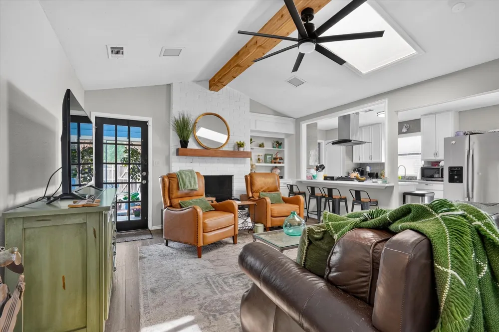 1502 Meadow Glen Street Richardson, TX 75081