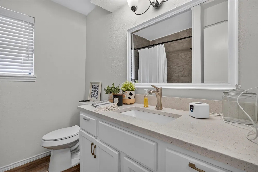1502 Meadow Glen Street Richardson, TX 75081