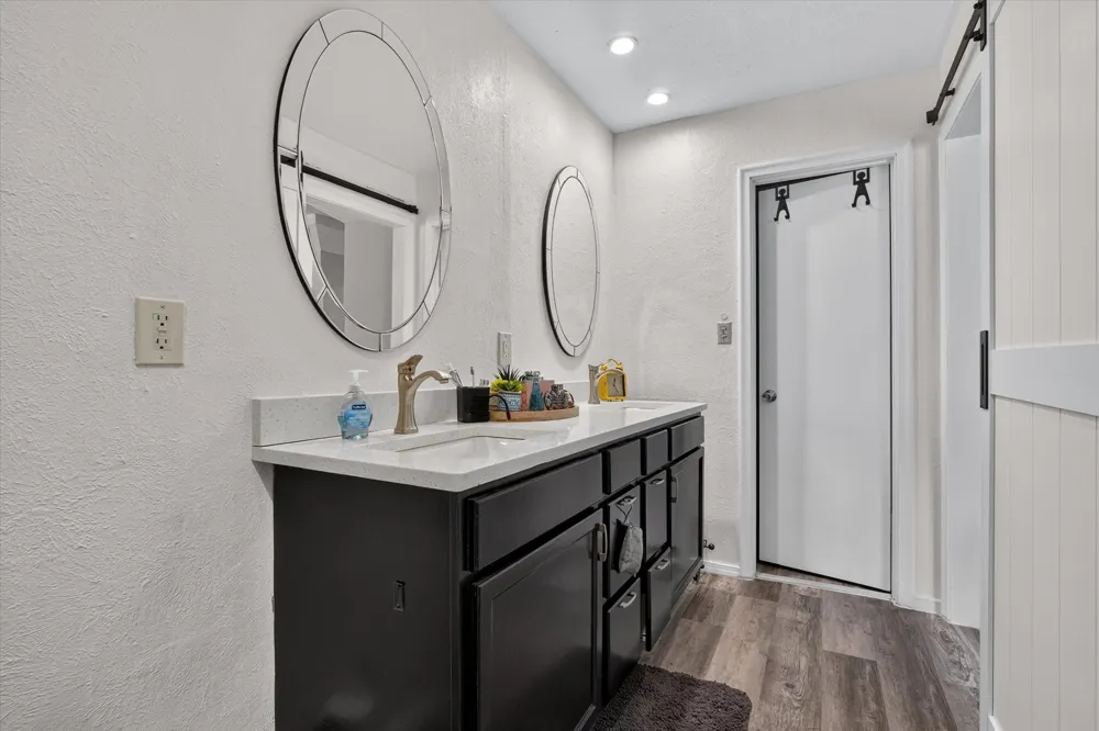 1502 Meadow Glen Street Richardson, TX 75081
