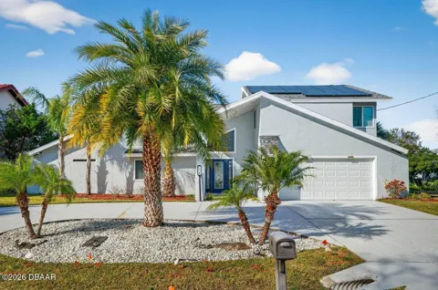 10 Fleming Court S