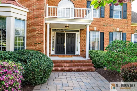 5 Erin Court