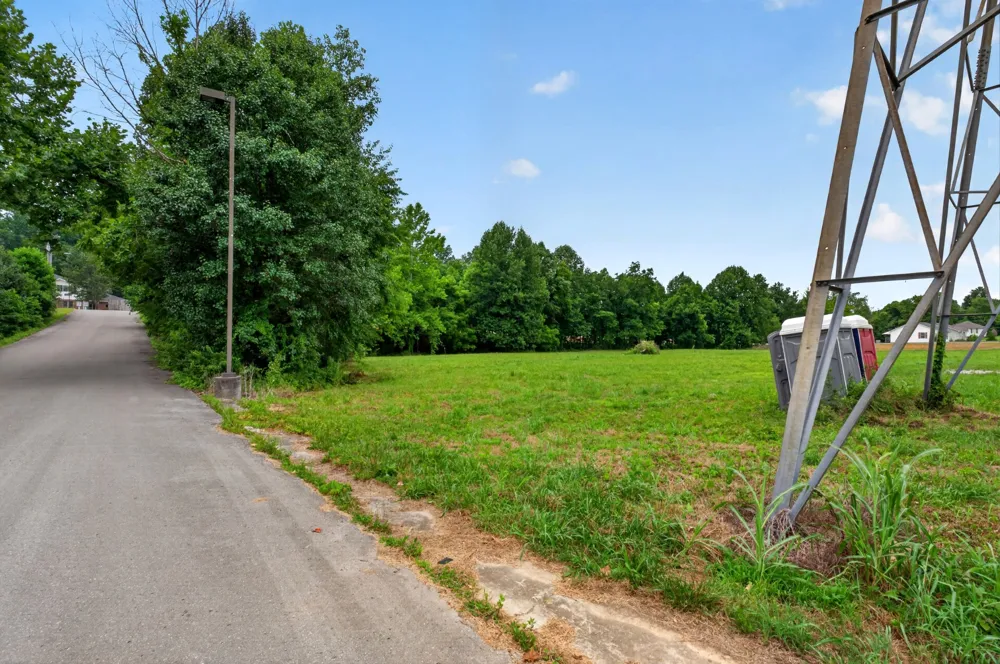 1 Cora Rd Cookeville, TN 38501