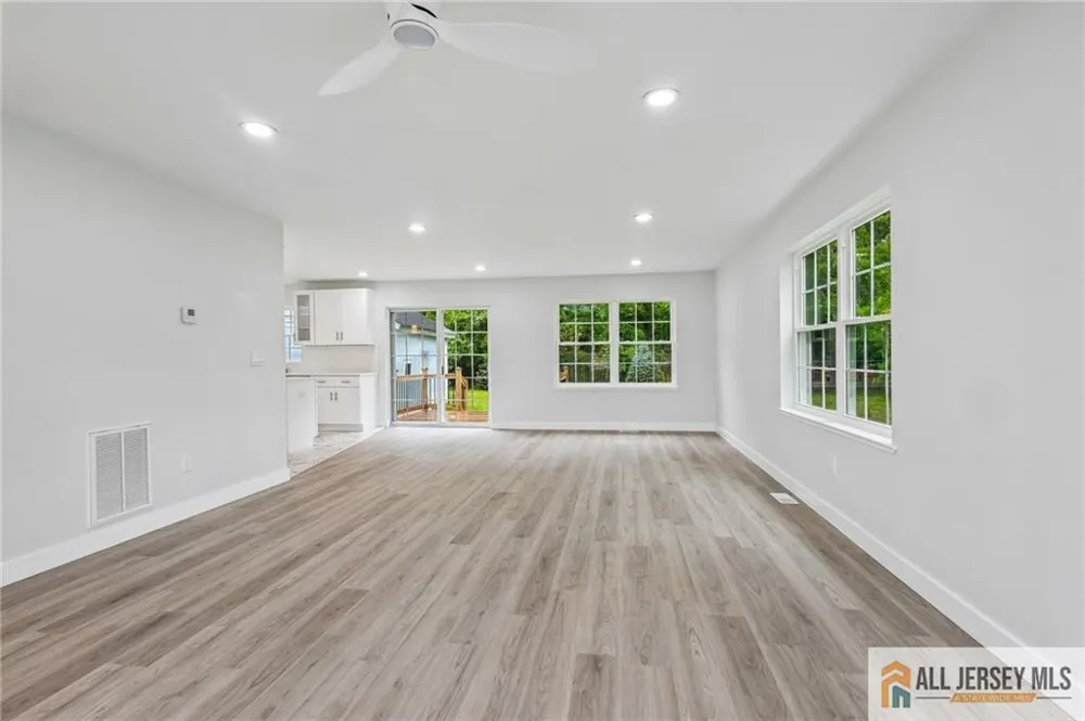 101 Saint Stephens Avenue Keasbey, NJ 08832