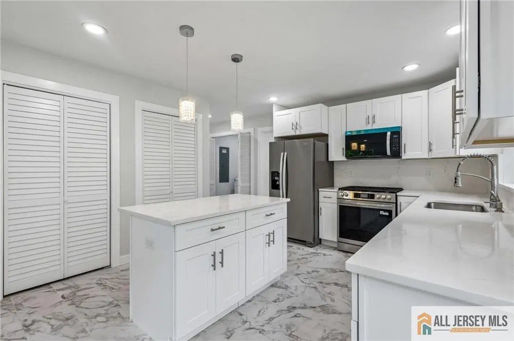 101 Saint Stephens Avenue Keasbey, NJ 08832