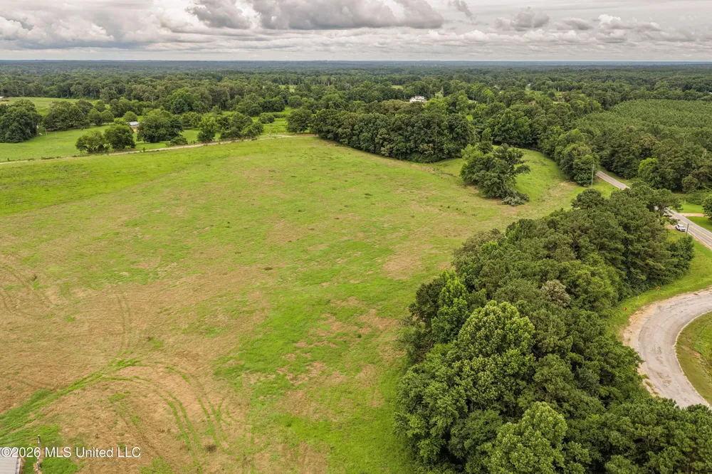 112 Old Hwy 13 Lena, MS 39094