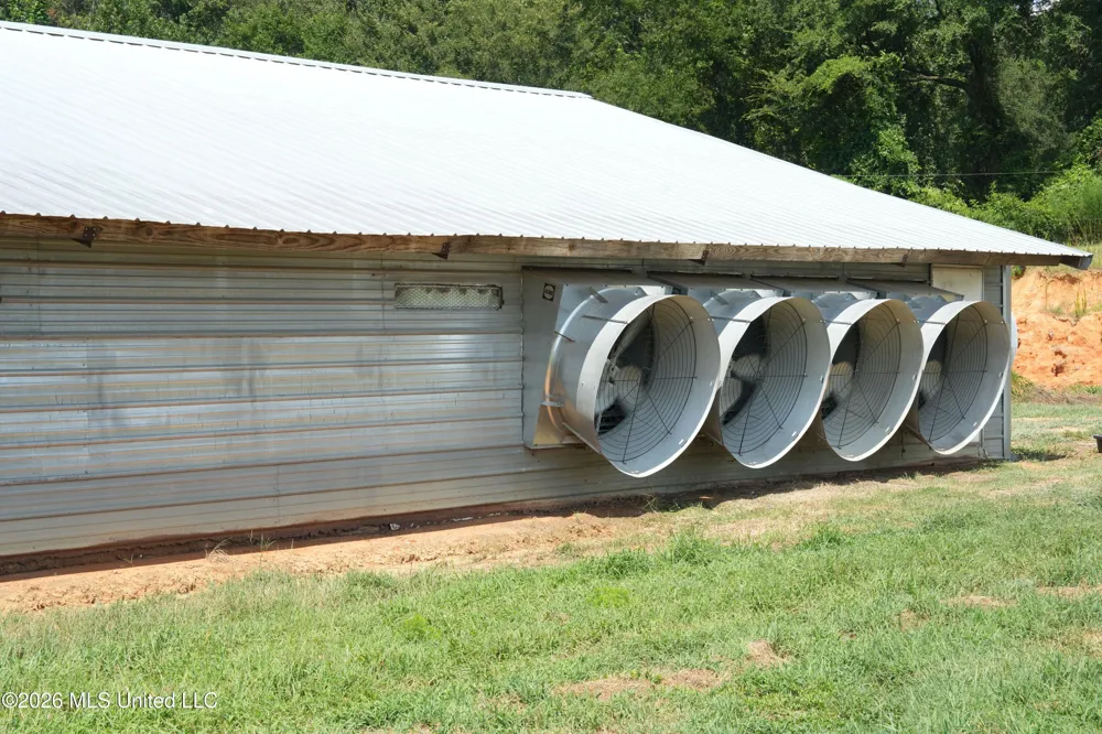112 Old Hwy 13 Lena, MS 39094