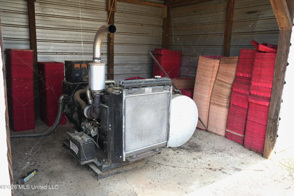 112 Old Hwy 13 Lena, MS 39094