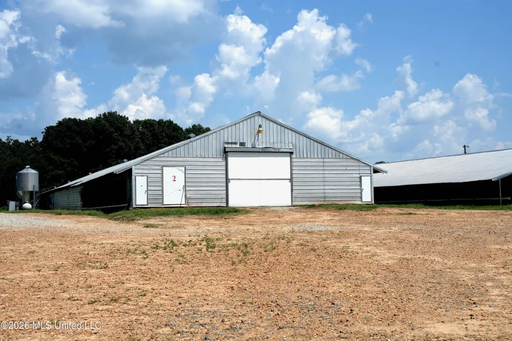 112 Old Hwy 13 Lena, MS 39094