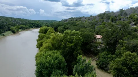 2212 River Road