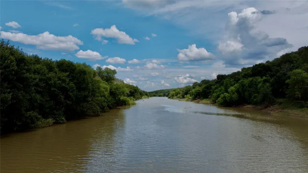 2212 River Road Lampasas, TX 76550