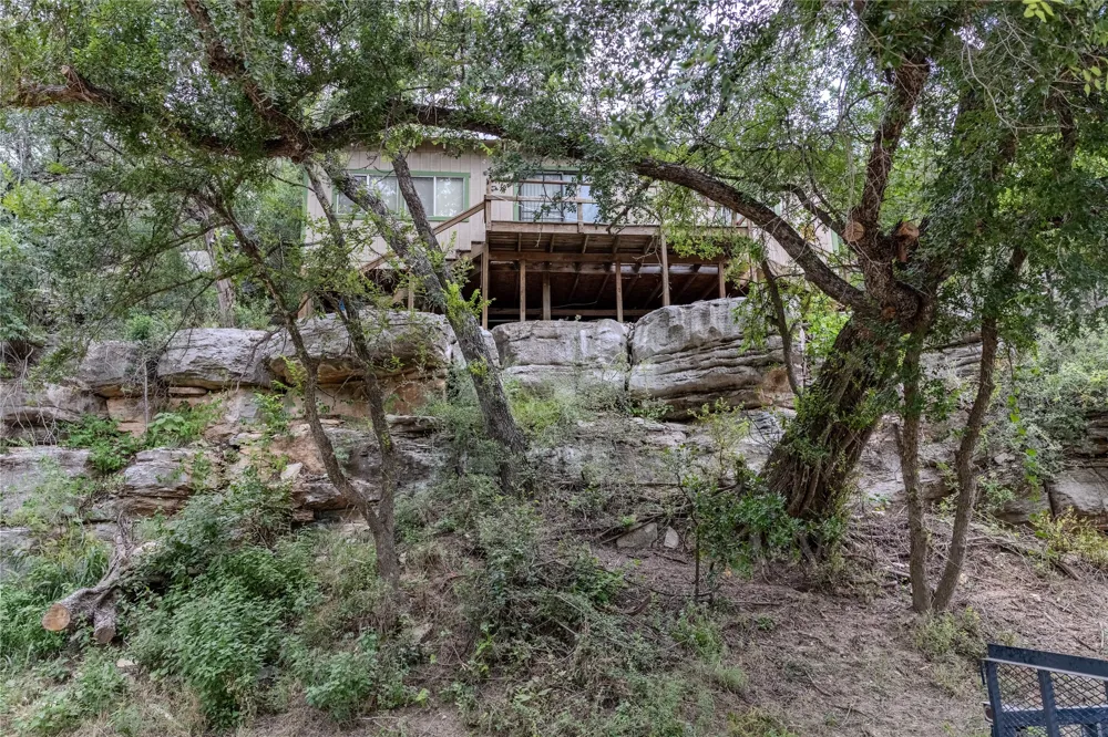2212 River Road Lampasas, TX 76550