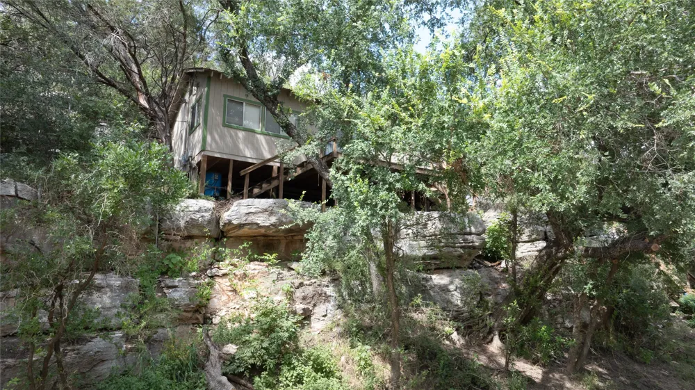 2212 River Road Lampasas, TX 76550