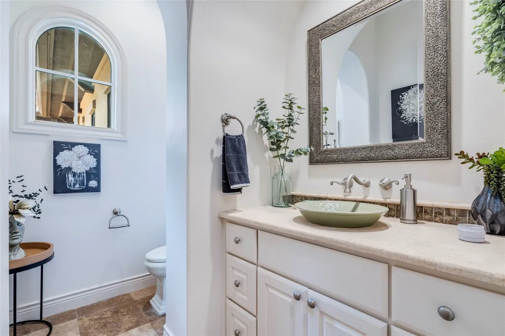166 Encantada Horseshoe Bay, TX 78657