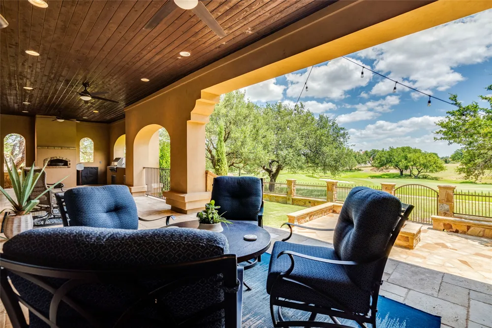 166 Encantada Horseshoe Bay, TX 78657