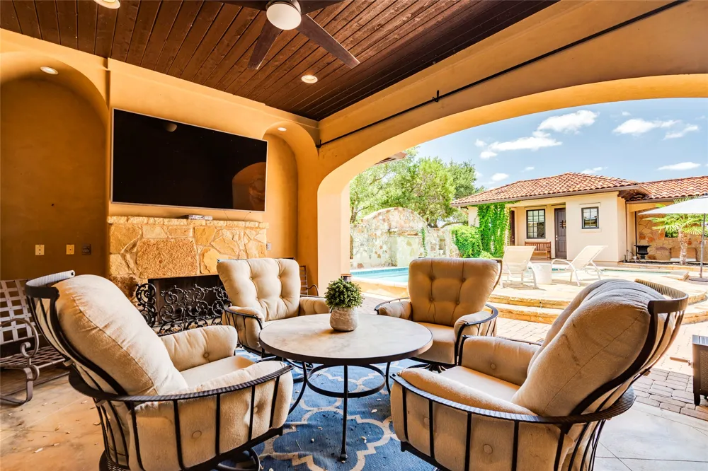 166 Encantada Horseshoe Bay, TX 78657