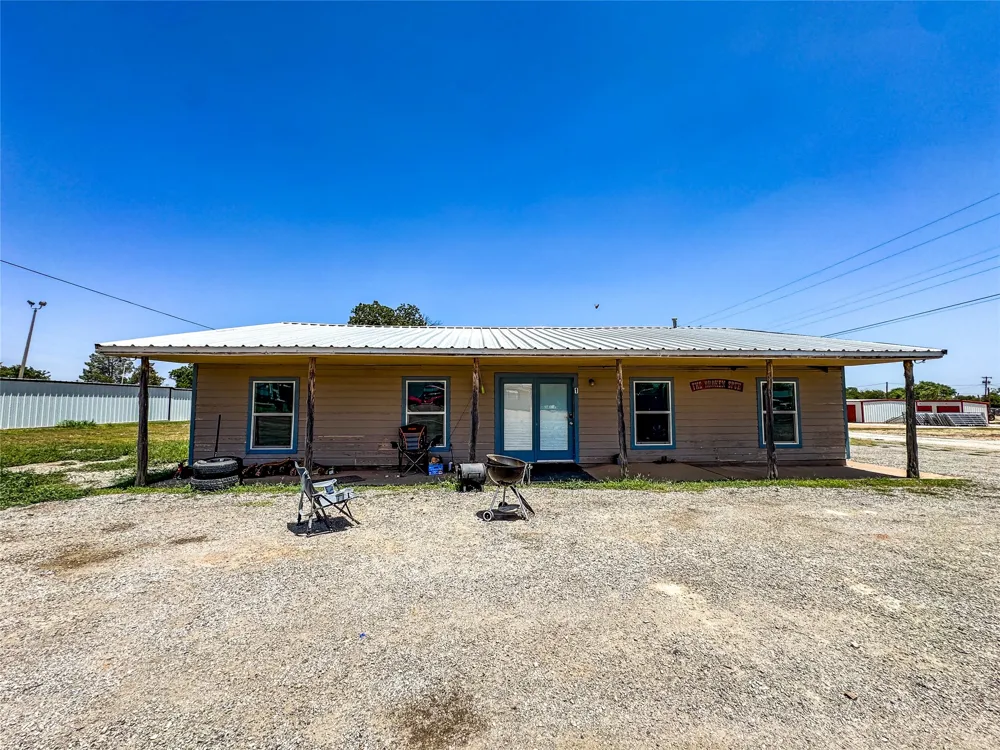 707 S Avenue Avenue E Haskell, TX 79521