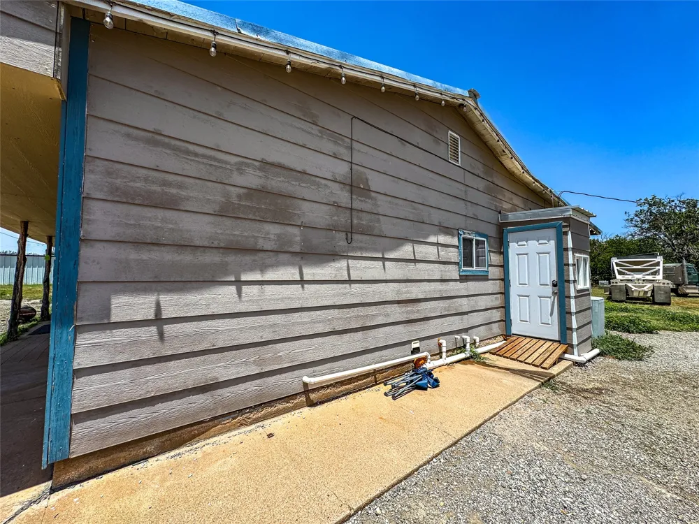707 S Avenue Avenue E Haskell, TX 79521