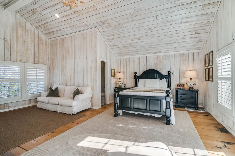 7968 County Road 2412 Quinlan, TX 75474