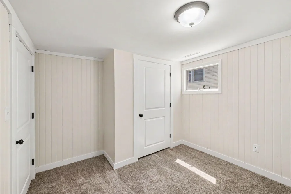 6600 Shoreline Court Saranac, MI 48881
