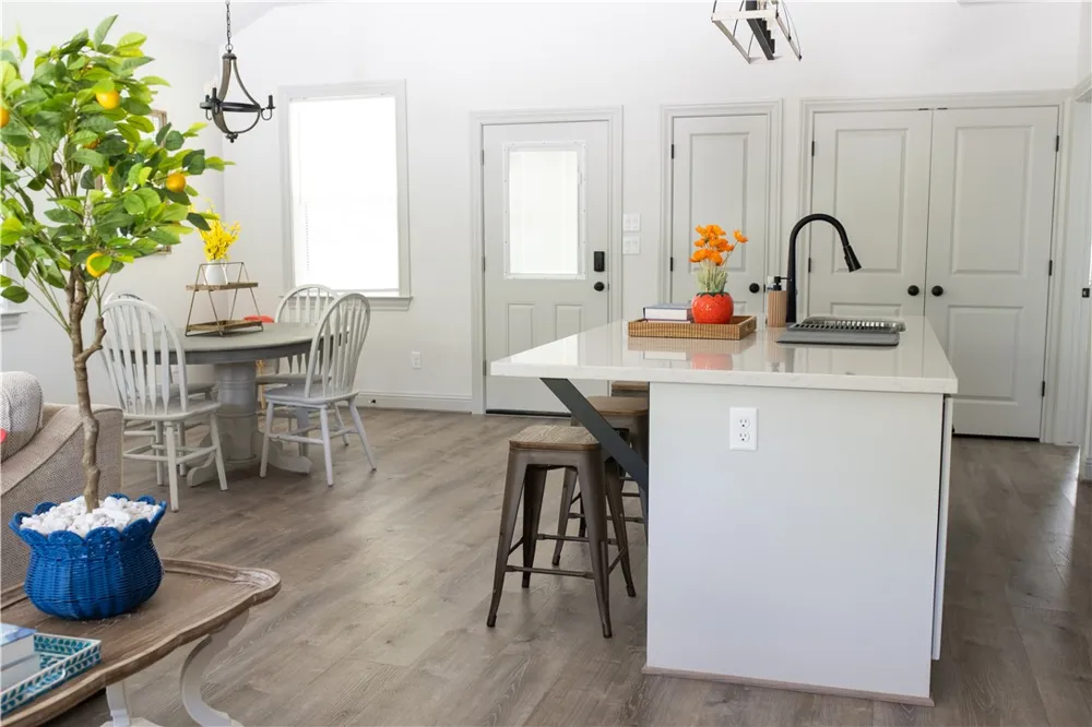 1114 E 25th Street Bryan, TX 77803