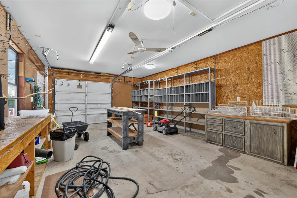 9700 Brookwood Circle Woodway, TX 76712