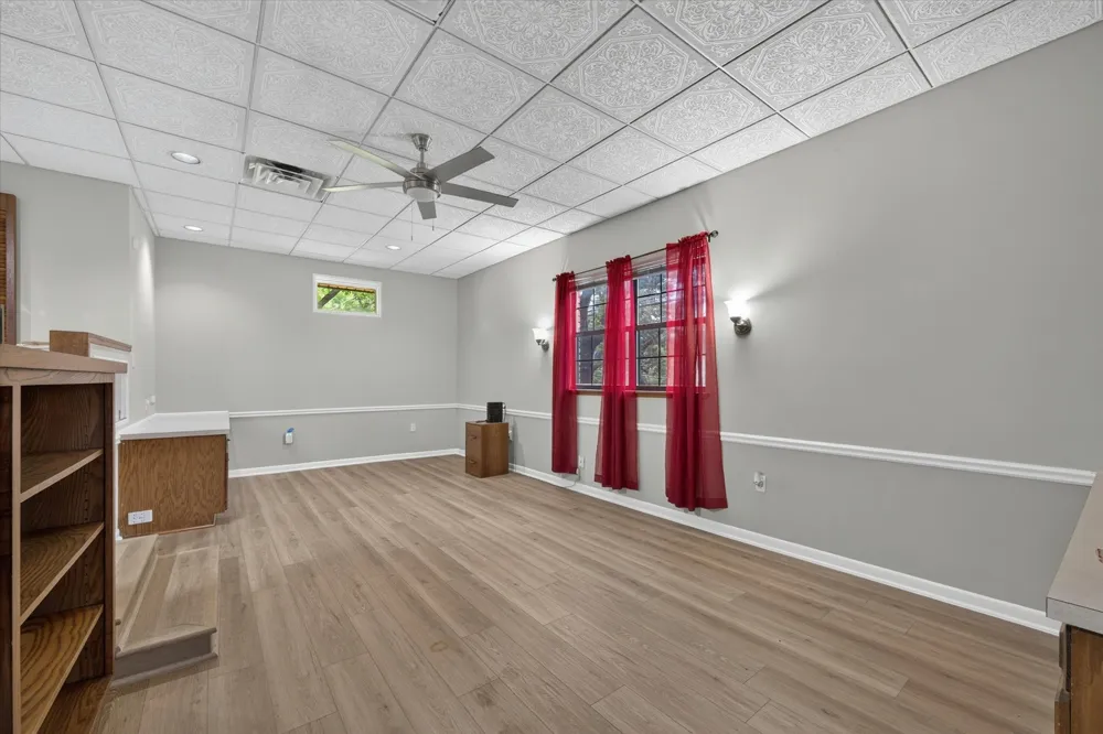 9700 Brookwood Circle Woodway, TX 76712