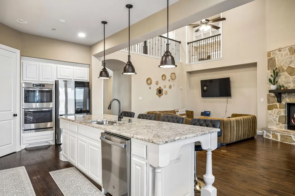 1100 Broadmoor Way Roanoke, TX 76262