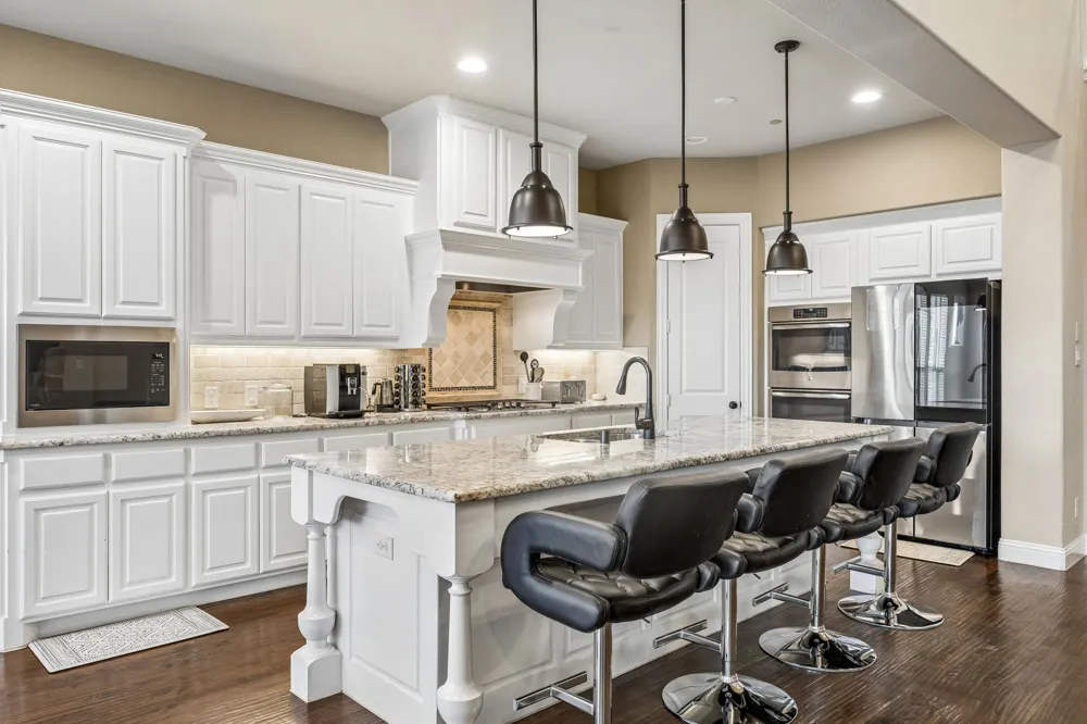 1100 Broadmoor Way Roanoke, TX 76262