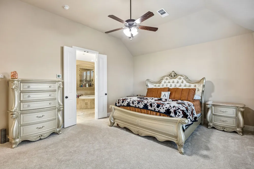 1100 Broadmoor Way Roanoke, TX 76262