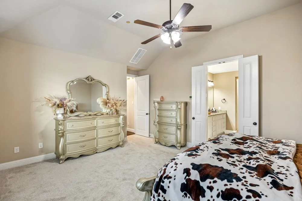 1100 Broadmoor Way Roanoke, TX 76262