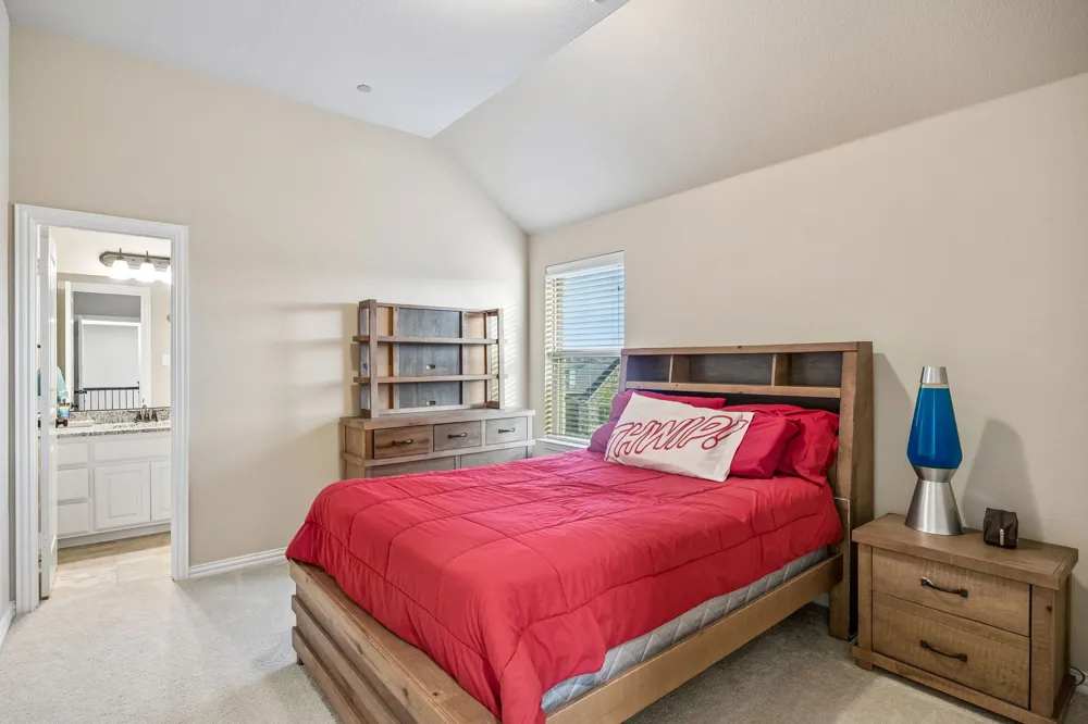 1100 Broadmoor Way Roanoke, TX 76262