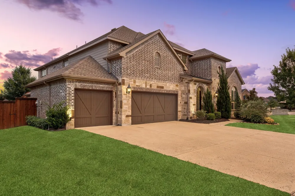1100 Broadmoor Way Roanoke, TX 76262