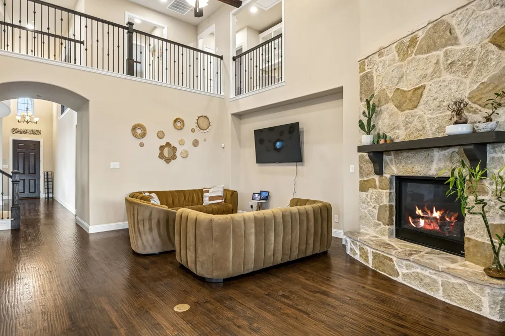 1100 Broadmoor Way Roanoke, TX 76262