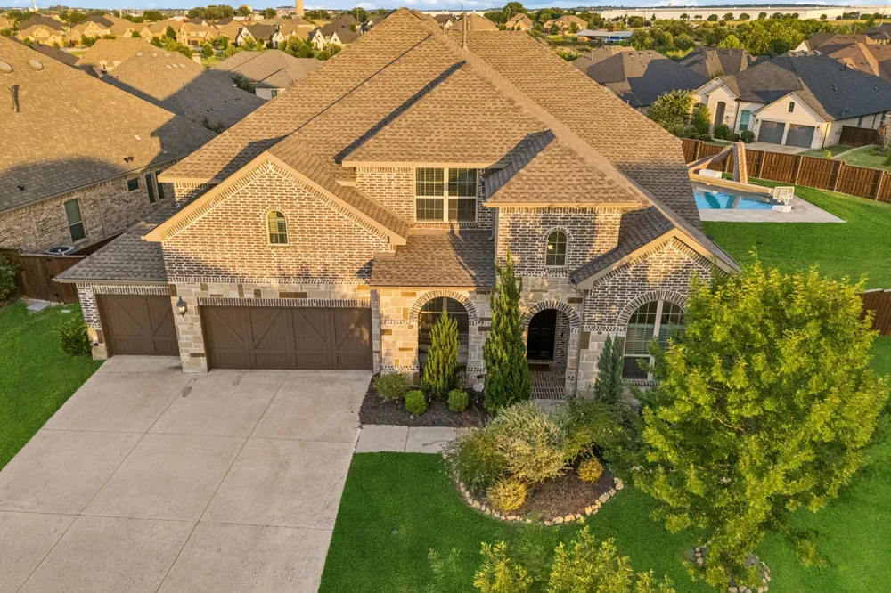 1100 Broadmoor Way Roanoke, TX 76262