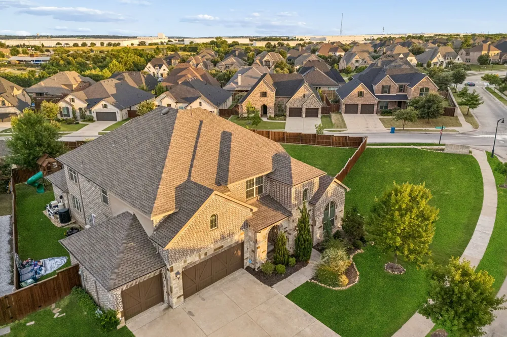 1100 Broadmoor Way Roanoke, TX 76262