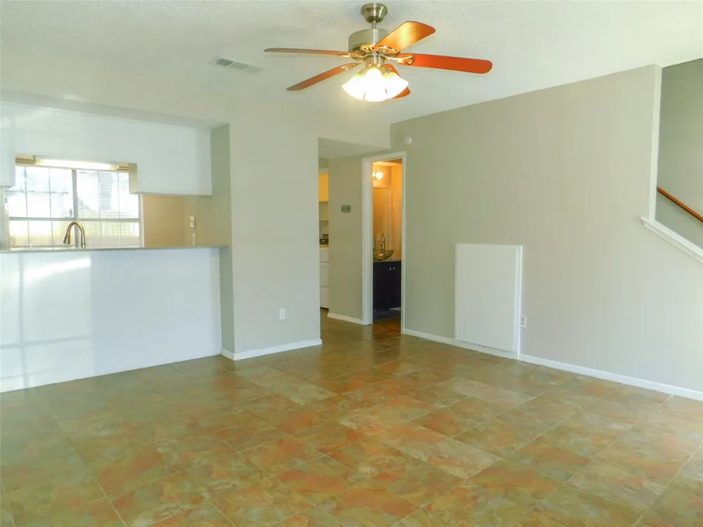 1137 Dallas Drive Denton, TX 76205