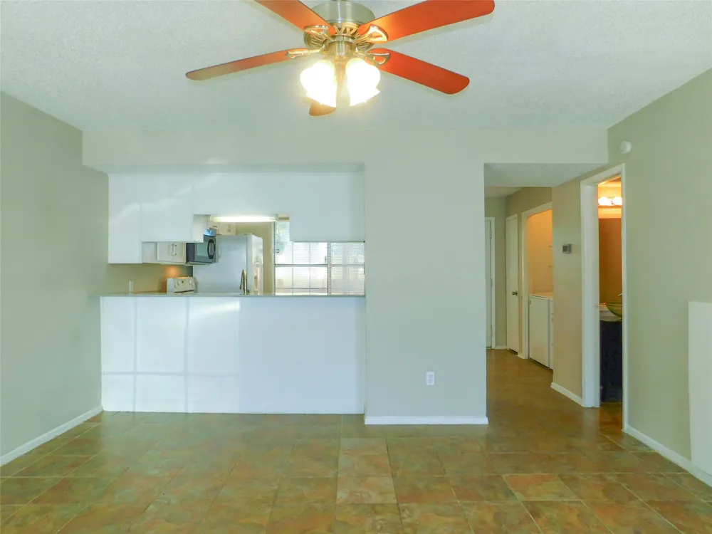 1137 Dallas Drive Denton, TX 76205