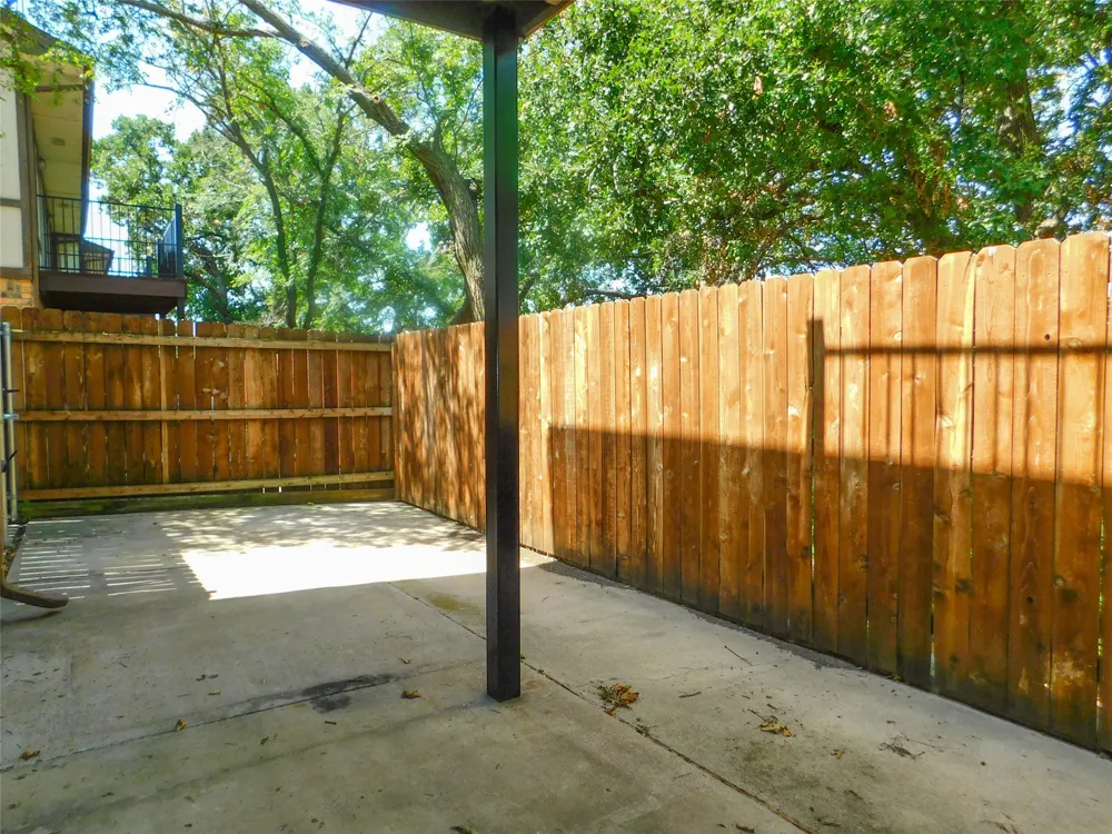 1137 Dallas Drive Denton, TX 76205