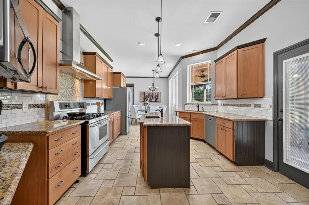 308 W Aurora Vista Trail Aurora, TX 76078