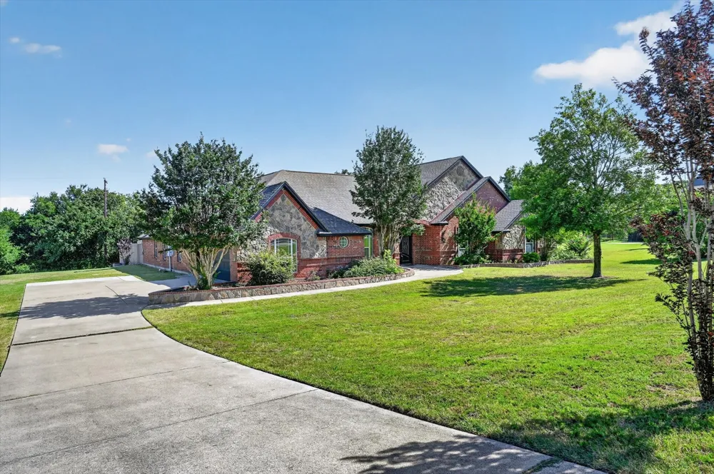 308 W Aurora Vista Trail Aurora, TX 76078