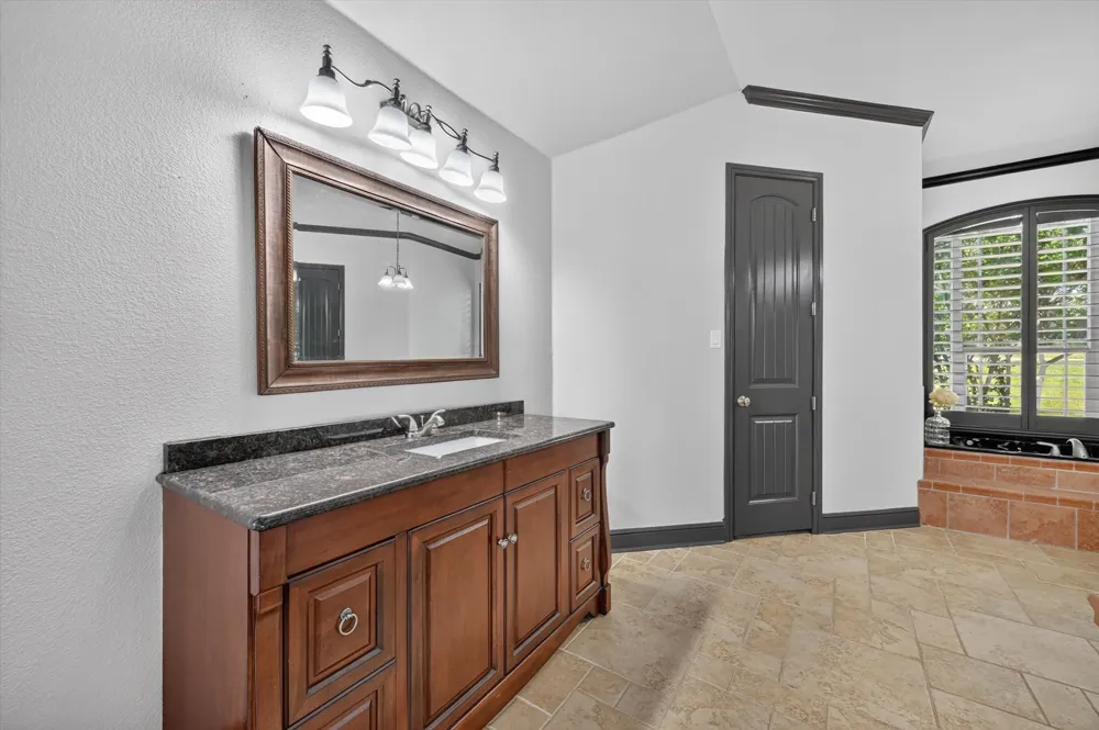 308 W Aurora Vista Trail Aurora, TX 76078